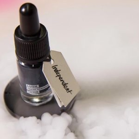 🌹LUSH BLACK liquid eyeliner NWT - Picture 3 of 6